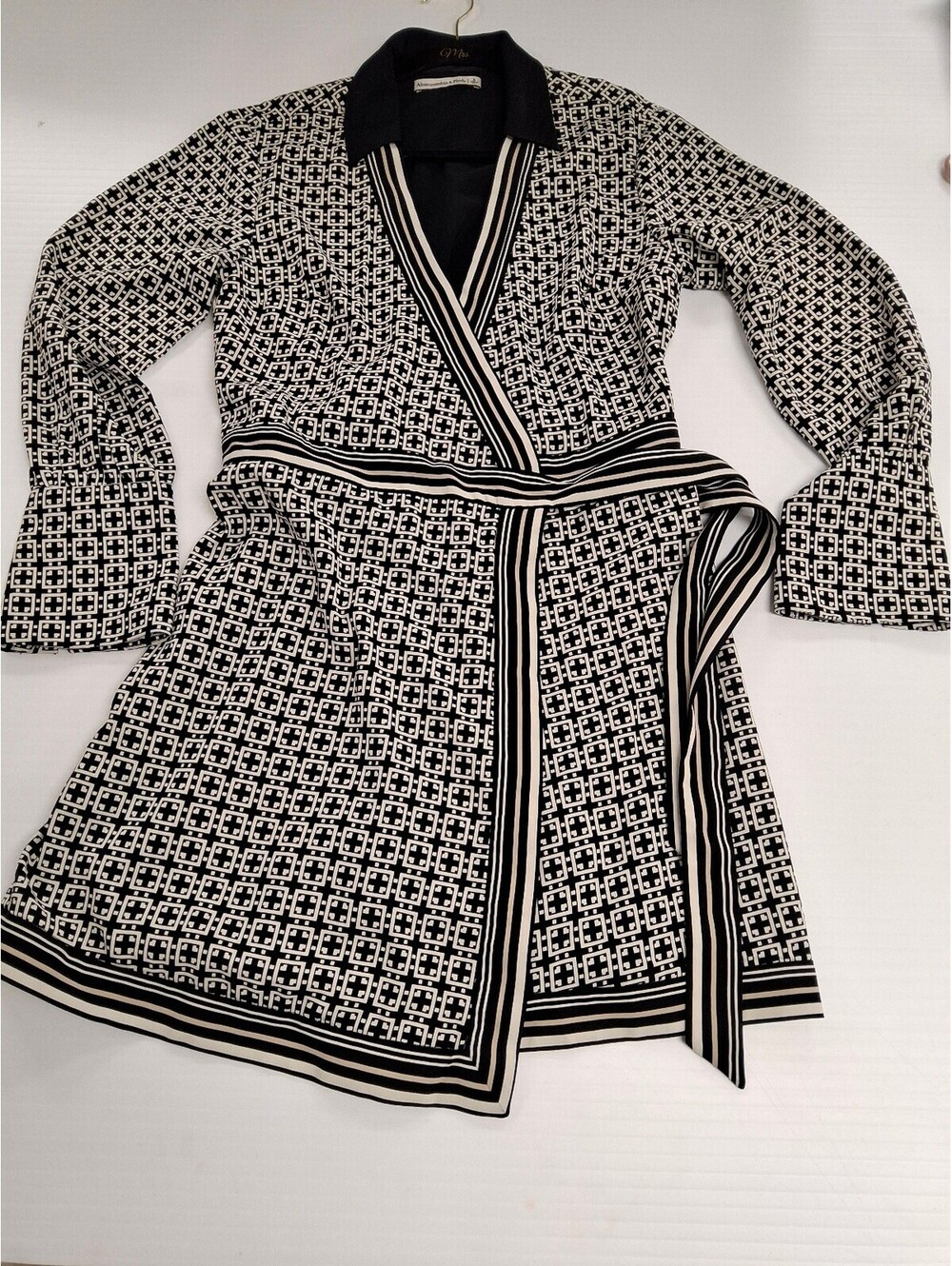 Abercrombie & Fitch Black and Cream Patterned Wrap Dress Size Small